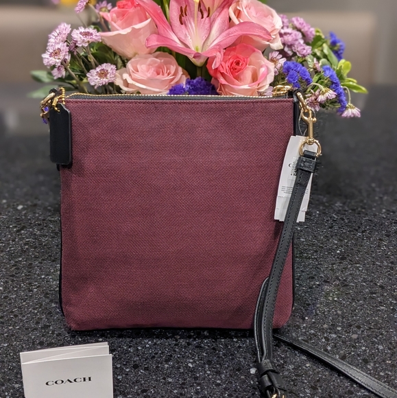 Coach Kitt Jacquard Black Cherry Denim Logo Crossbody Bag New with Gift Box❤ - Picture 2 of 4